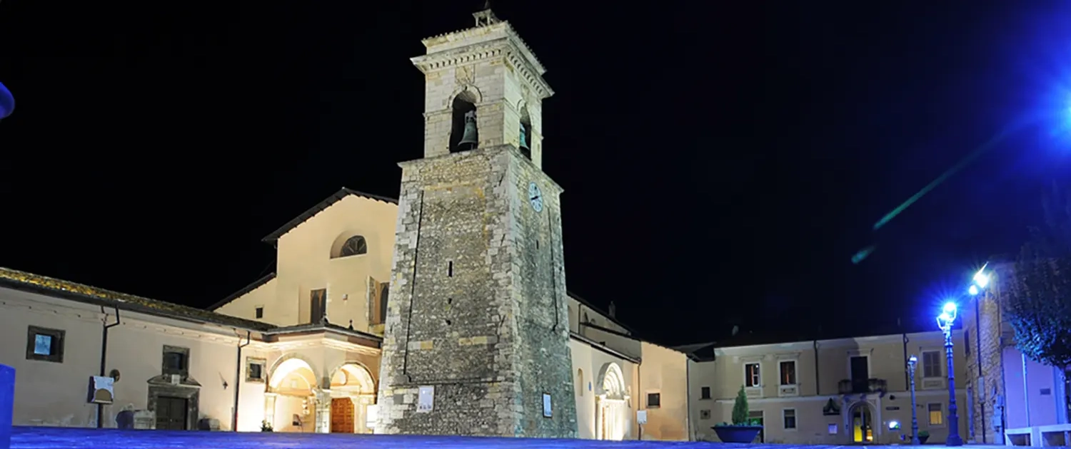 Tres a Pi Bed and Breakfast a Trasacco Basilica dei Santi Cesidio e Rufino
